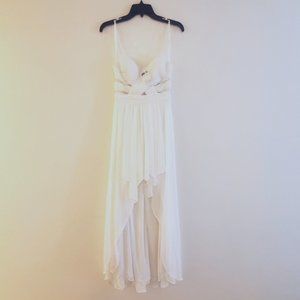 Gorgeous Ivory Wedding Dress, size 5 - BRAND NEW!!